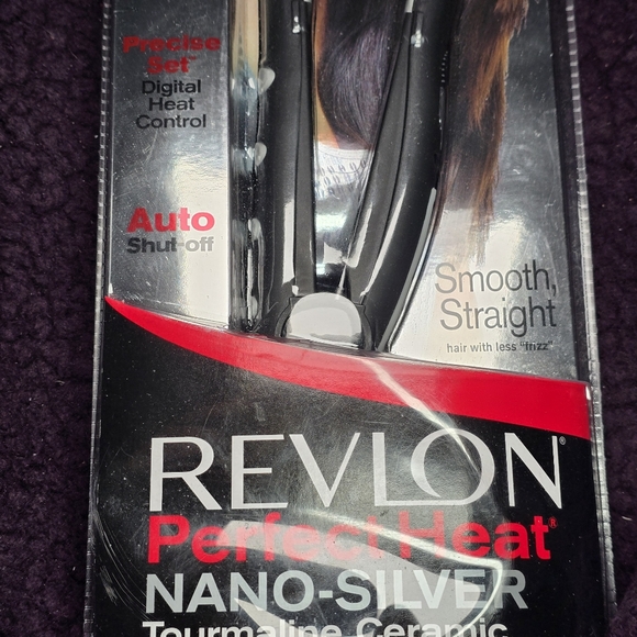 NEW Revlon 1" Perfect Heat Nano-Silver Tourmaline Ceramic Flat Iron-Hair Stylist - Picture 3 of 8